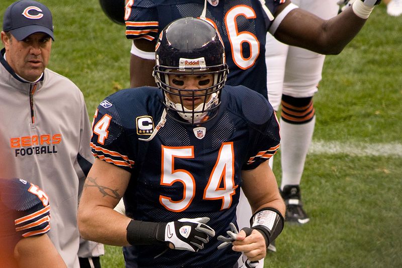 File:Brian Urlacher.jpg