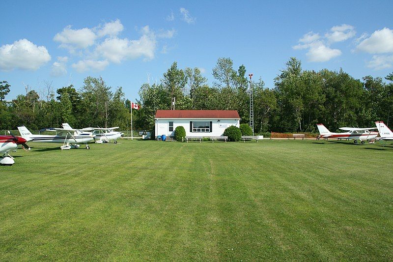 File:CNL4 Terminal Building.jpg