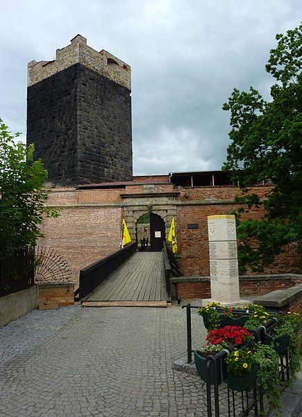 File:Cheb-stauferstele.jpg