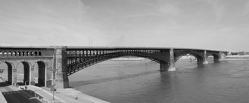 File:Eads bridge pano.jpg