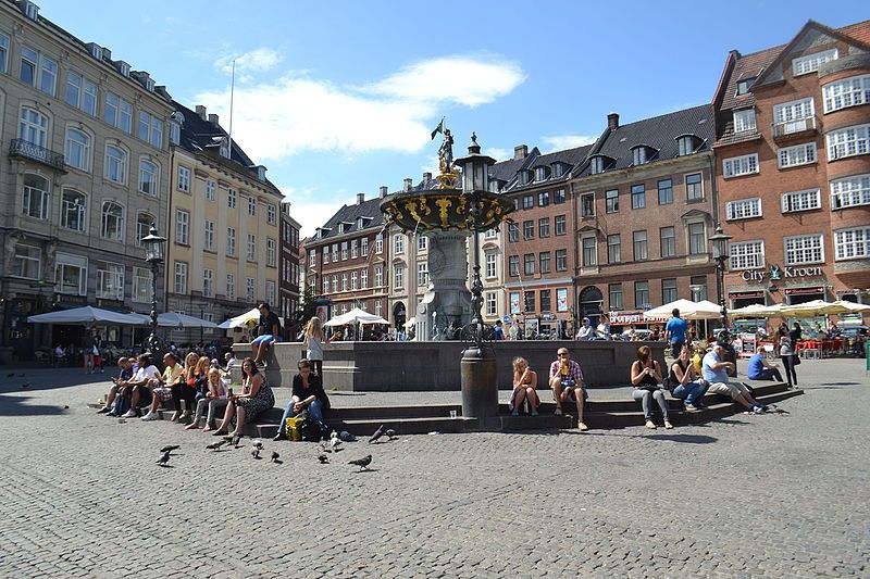 File:Gammeltorv, Copenhagen.jpg