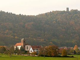 Haegen overlooked by the Château du Grand-Geroldseck