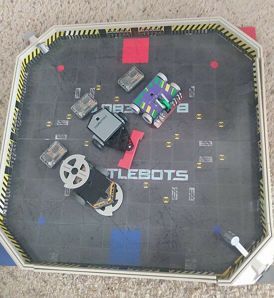 File:Hexbug Battlebots.jpg