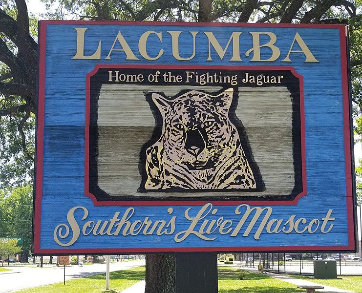 File:LacumbaSign.jpg