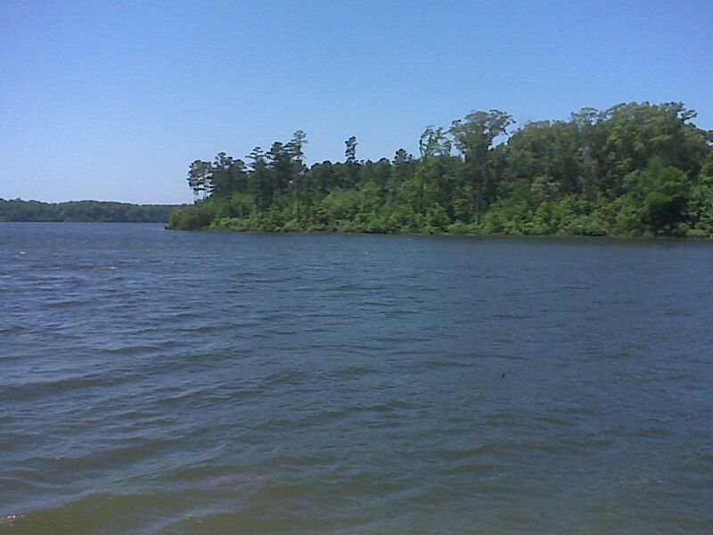 File:Lake Gilmer-1.jpg