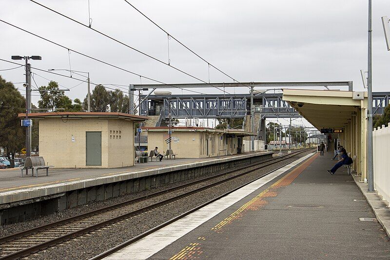 File:Laverton Southbound View.jpg