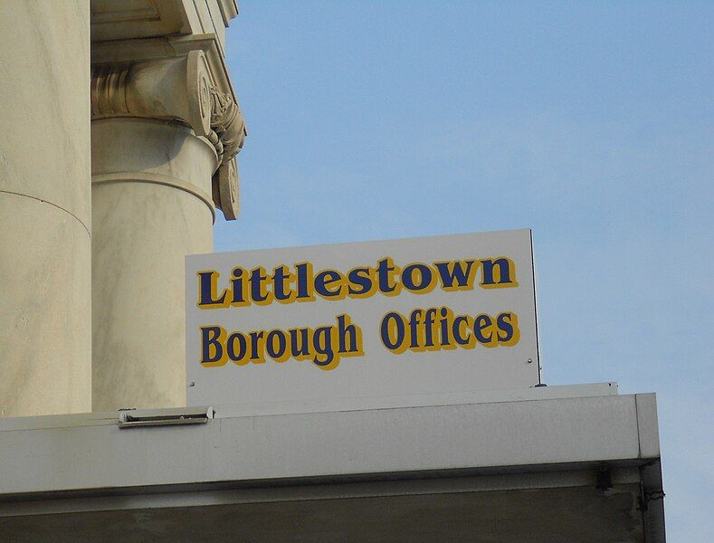 File:LittlestownBoroughOfficesSign.jpg