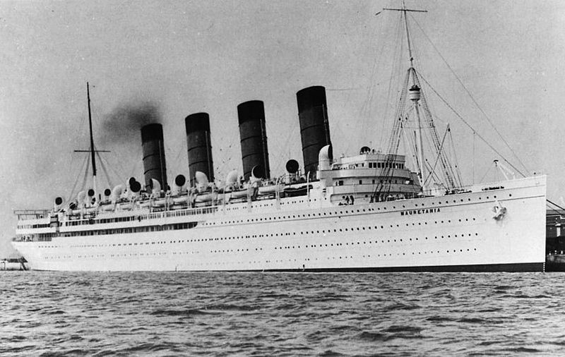 File:Mauretania 1930s.JPG