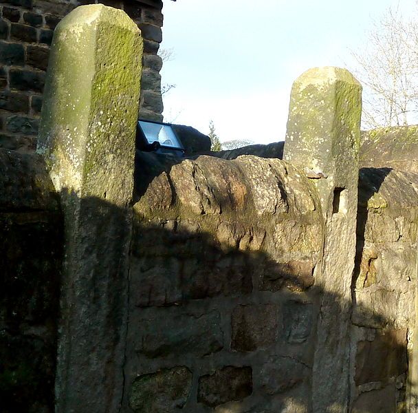 File:Pannal Church 005.jpg