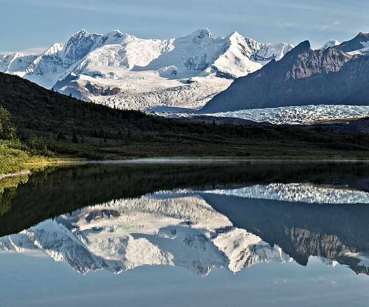 File:Parka Peak reflection.jpg