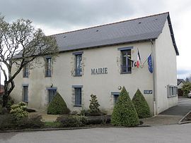 The town hall of Saint-Aubin-des-Landes