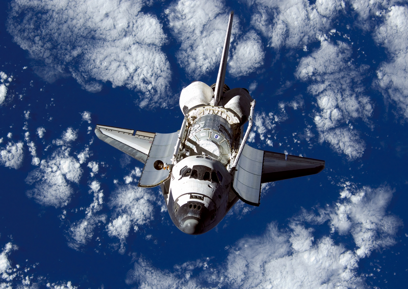 File:Space Shuttle Discovery.png