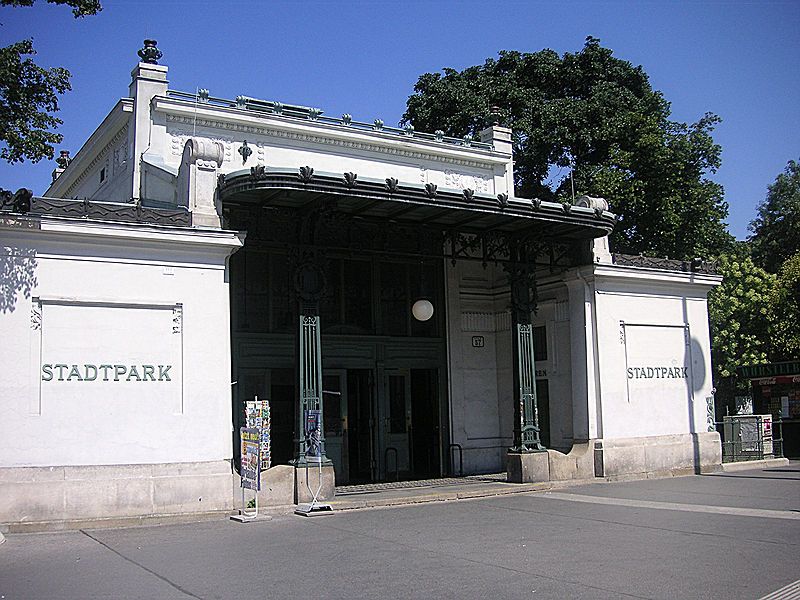 File:Stadtpark station.JPG