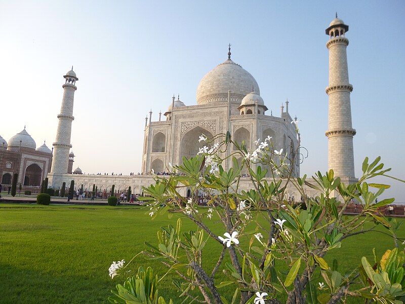 File:Taj Mahal.jpg