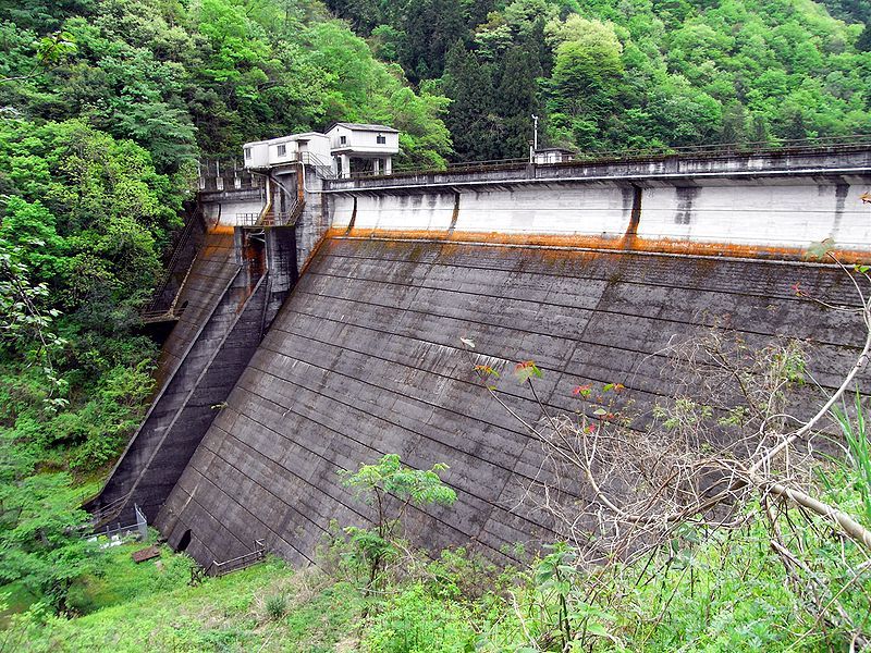 File:Uga Dam.JPG