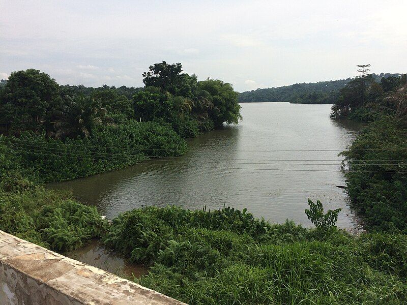 File:Agulu Lake 2.jpg