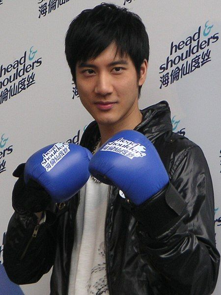 File:Alexander LeeHom Wang.jpg