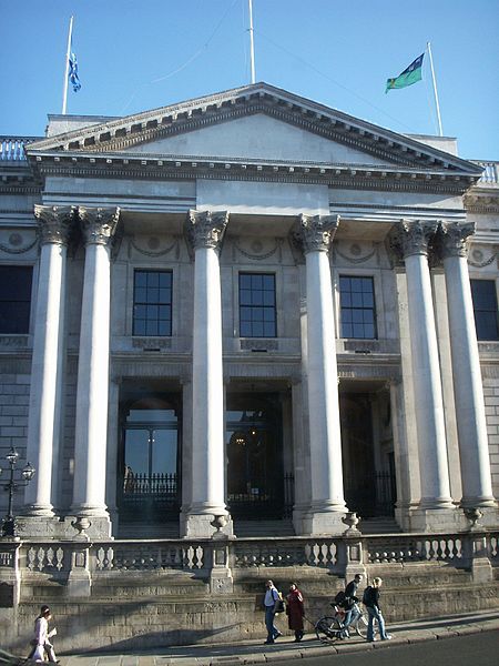 File:Dublin's City Hall.jpg