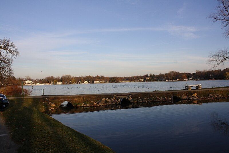 File:GreenLakeWisconsinPanarama.jpg