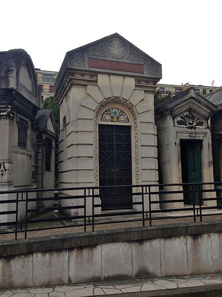 File:Guerlain Mausoleum.jpg