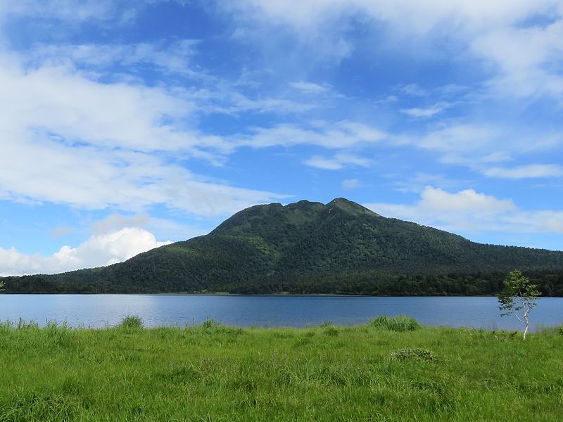 File:Hiuchigatake 160801 2.JPG