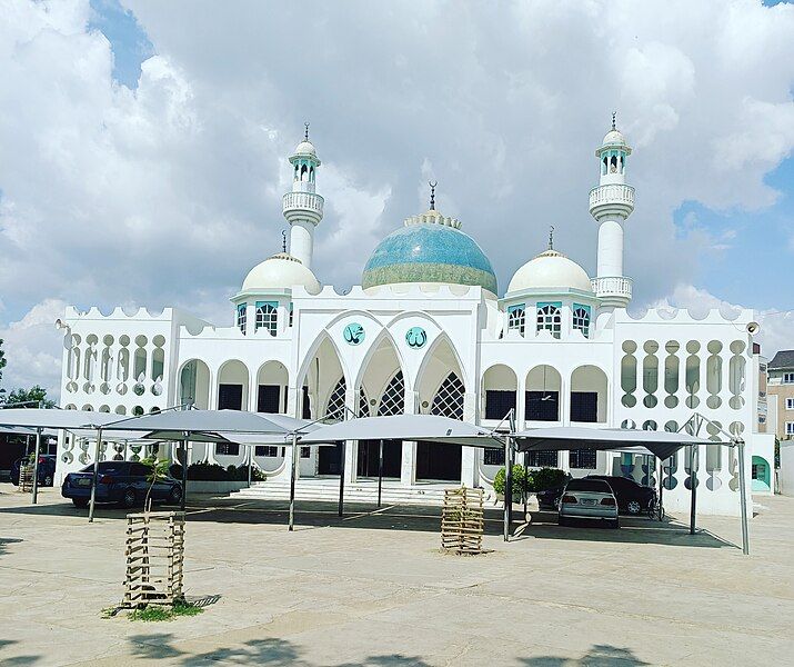 File:Indimi Jumma'a mosque.jpg