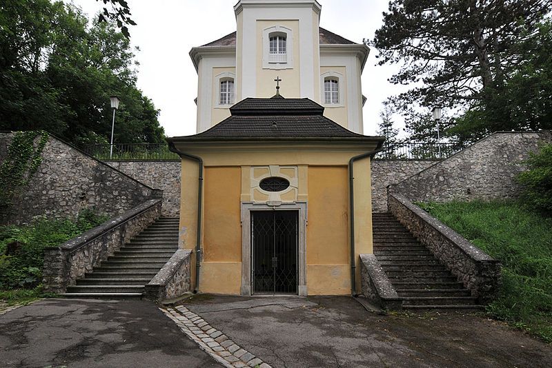 File:Kaltenleutgeben Jakobskapelle.jpg