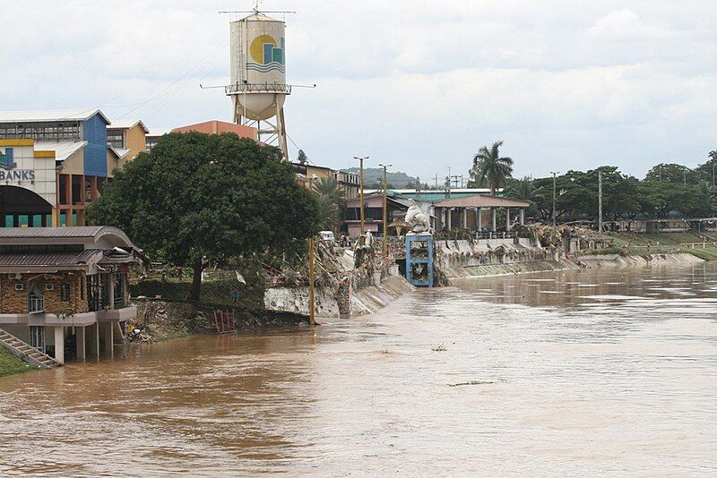 File:Ondoy (3967851779).jpg