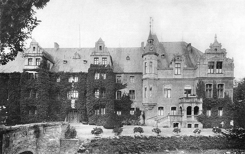 File:Schloss Tylsen.jpg