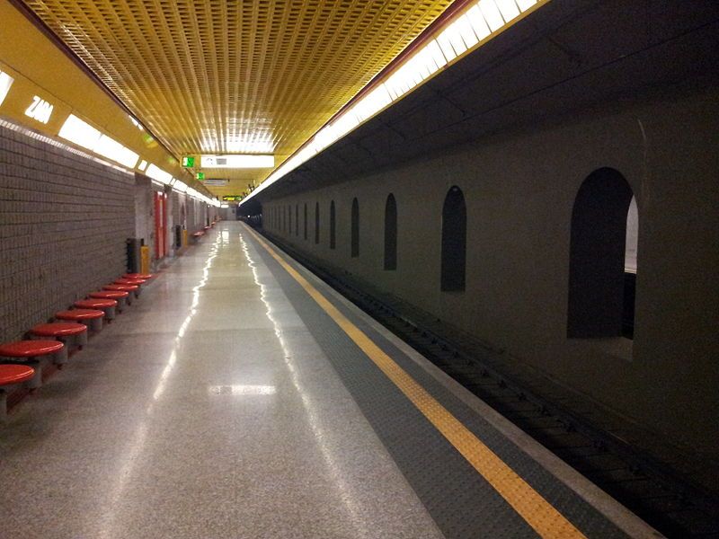 File:Stazione Zara M3.jpg