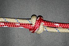 two ropes fastenend into a so-called "True Lovers' Knot"