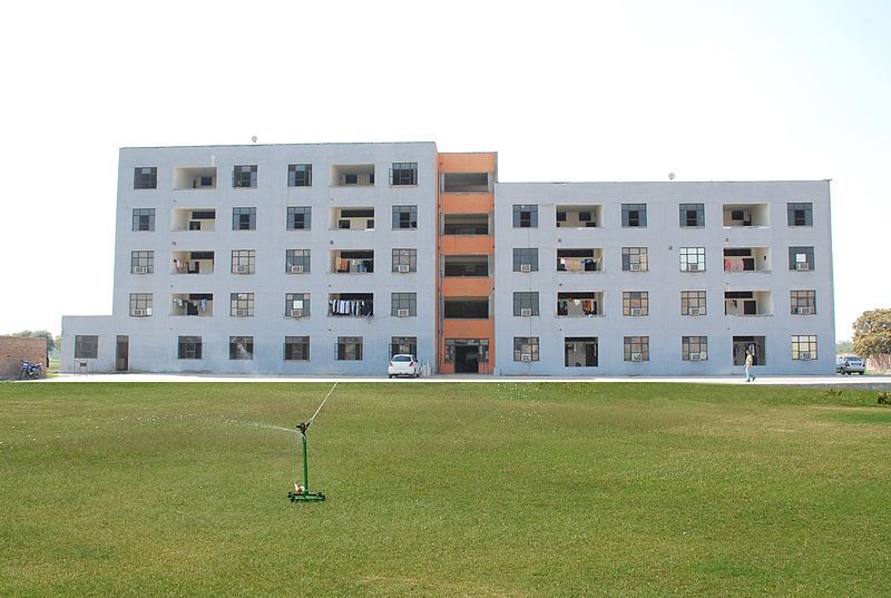 File:Boys Hostel.jpg