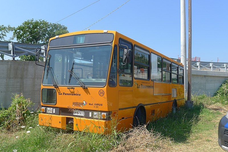 File:Bredabus-Inbus U150.jpg