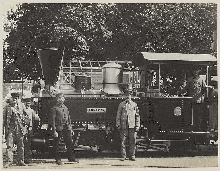 File:Decauville locomotive 'Turkestan'.jpg