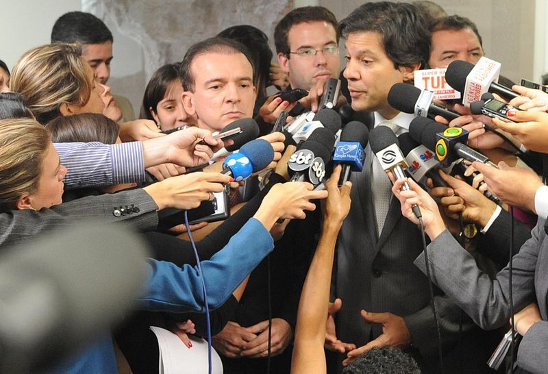 File:EntrevistaCavalcanteHaddad.JPG