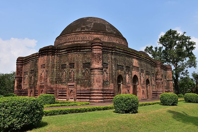 File:Lottan Masjid, Gaur.jpg