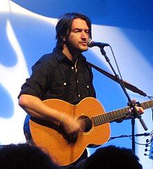 Matthew Perryman Jones performing in 2008