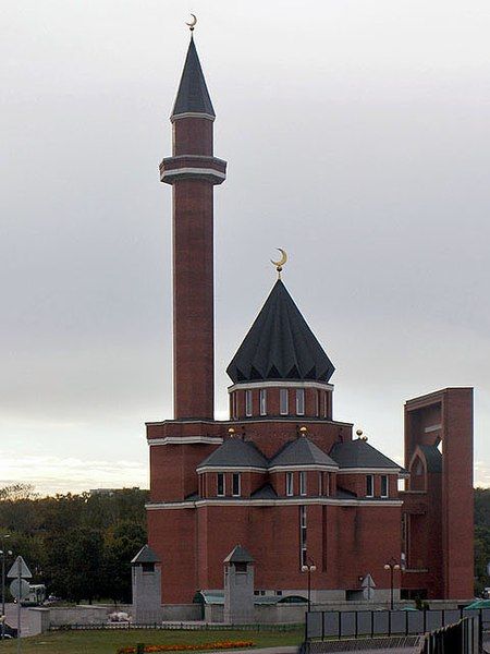 File:Memorial mosque.jpg