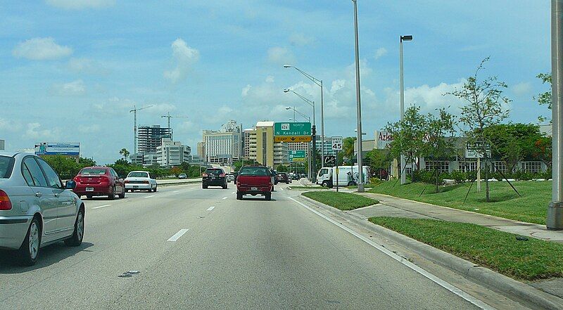 File:Pinecrest Parkway.jpg