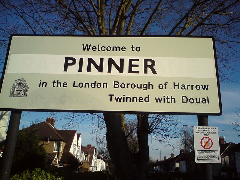 File:Pinnersign.jpg