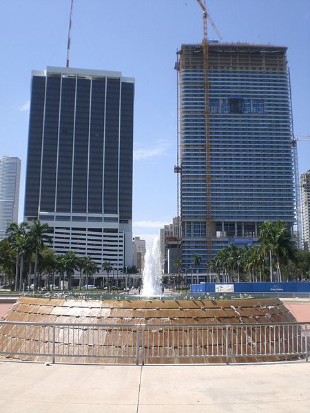 File:50biscaynefountain.jpg