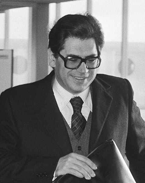 File:António Arnault 1979.jpg