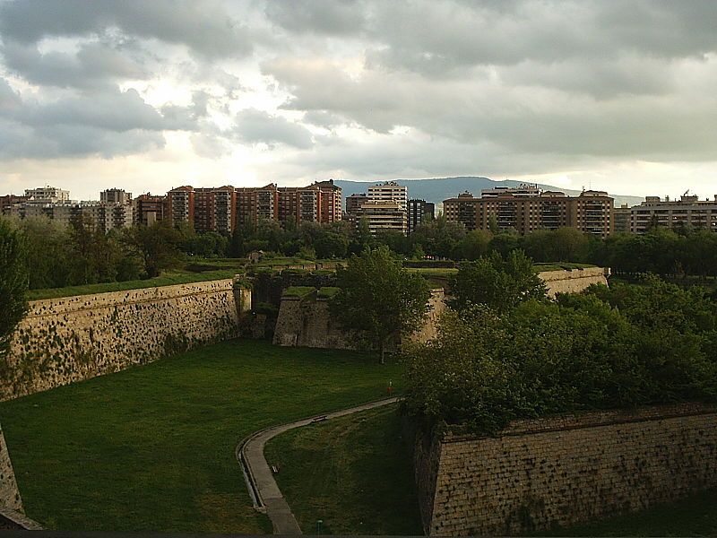 File:Ciudadela Pamplona 1.jpg