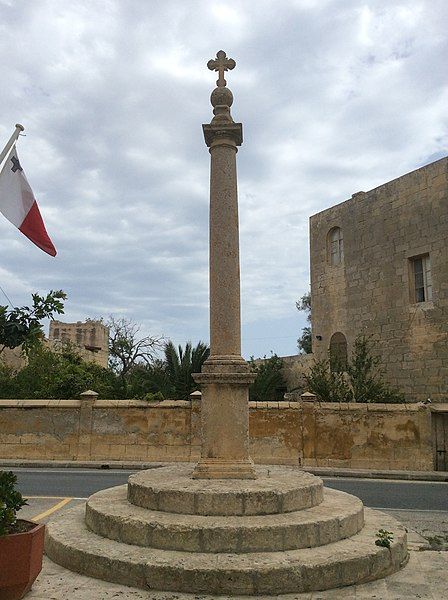 File:Cross, Safi.jpg