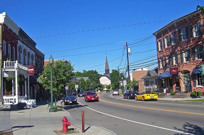 File:Downtown Fishkill, NY.jpg