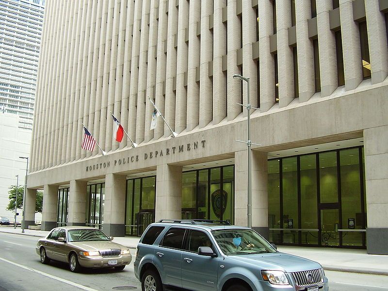 File:HoustonPoliceDeptHQ.JPG