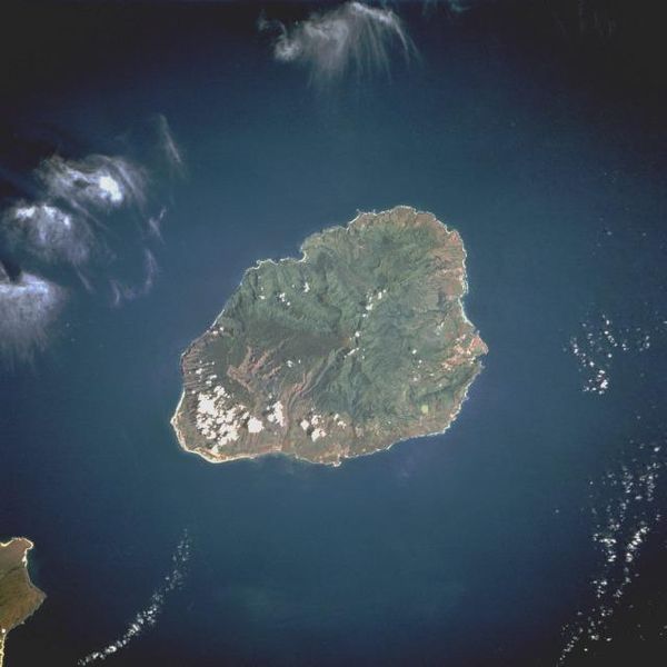 File:Kauai from space.jpg