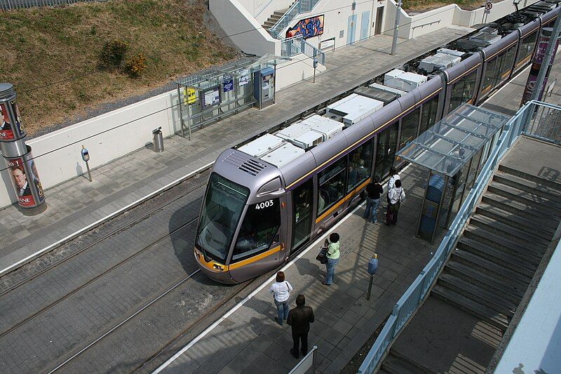 File:KilmacudLuas.jpg