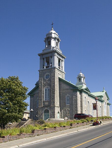 File:Mont Joli Church.jpg