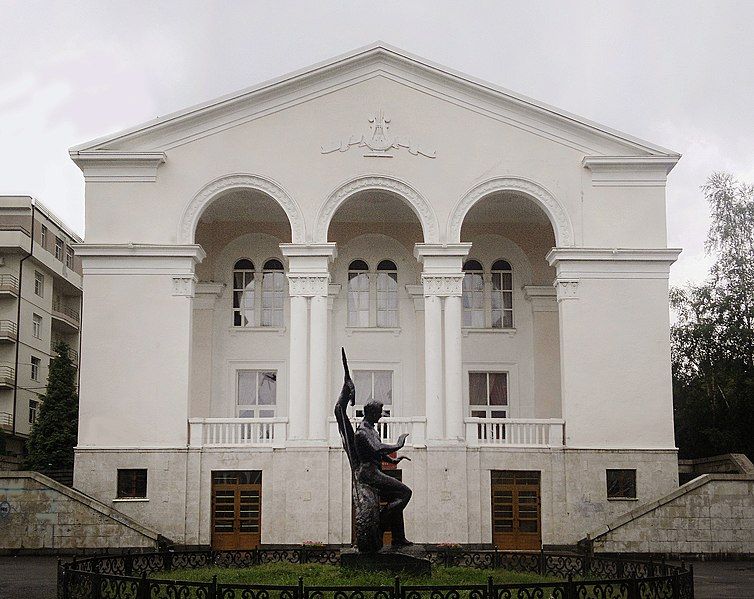 File:Musical-theatre-vladikavkaz.jpg